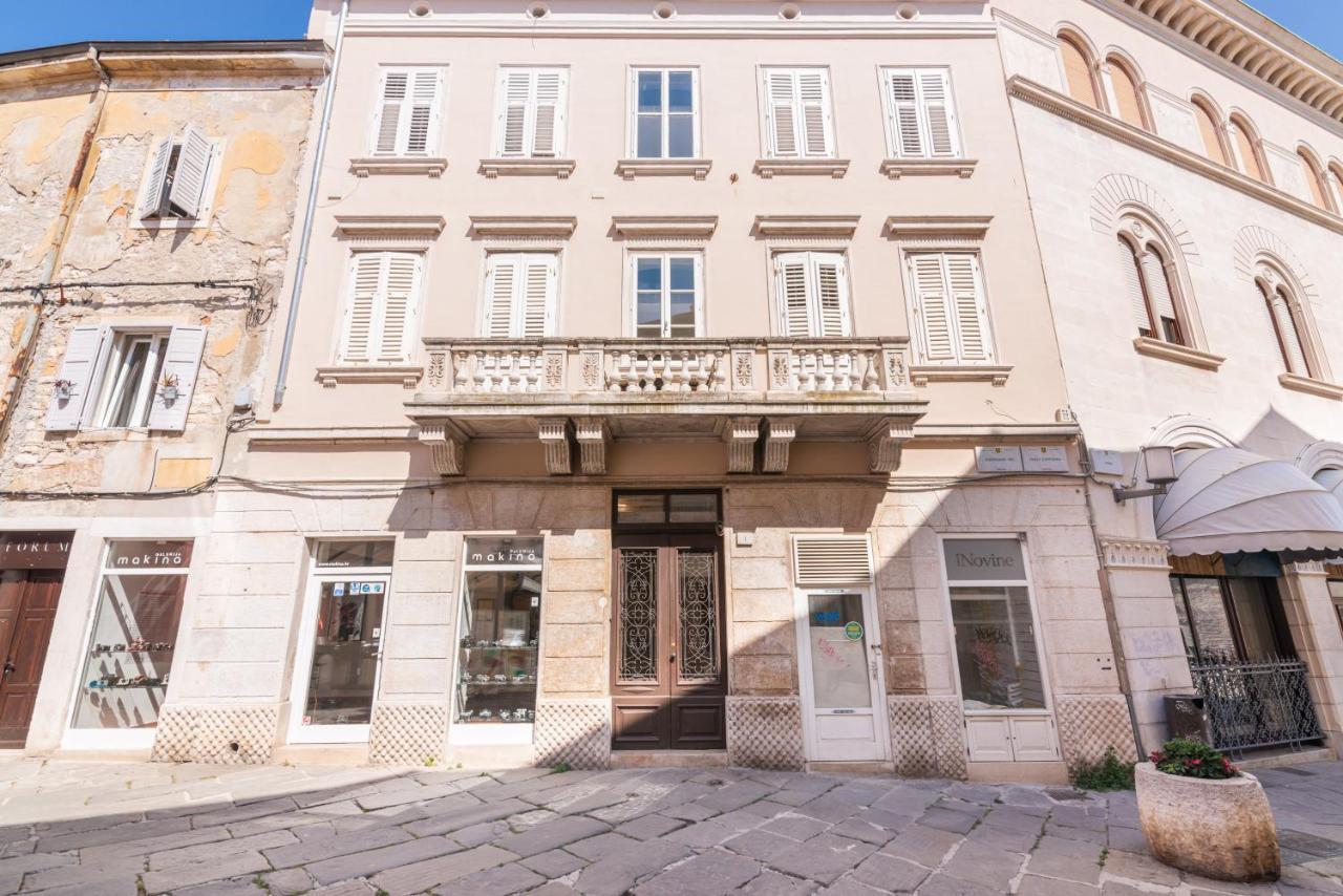 Diana'S Temple Suite Pula Exterior photo
