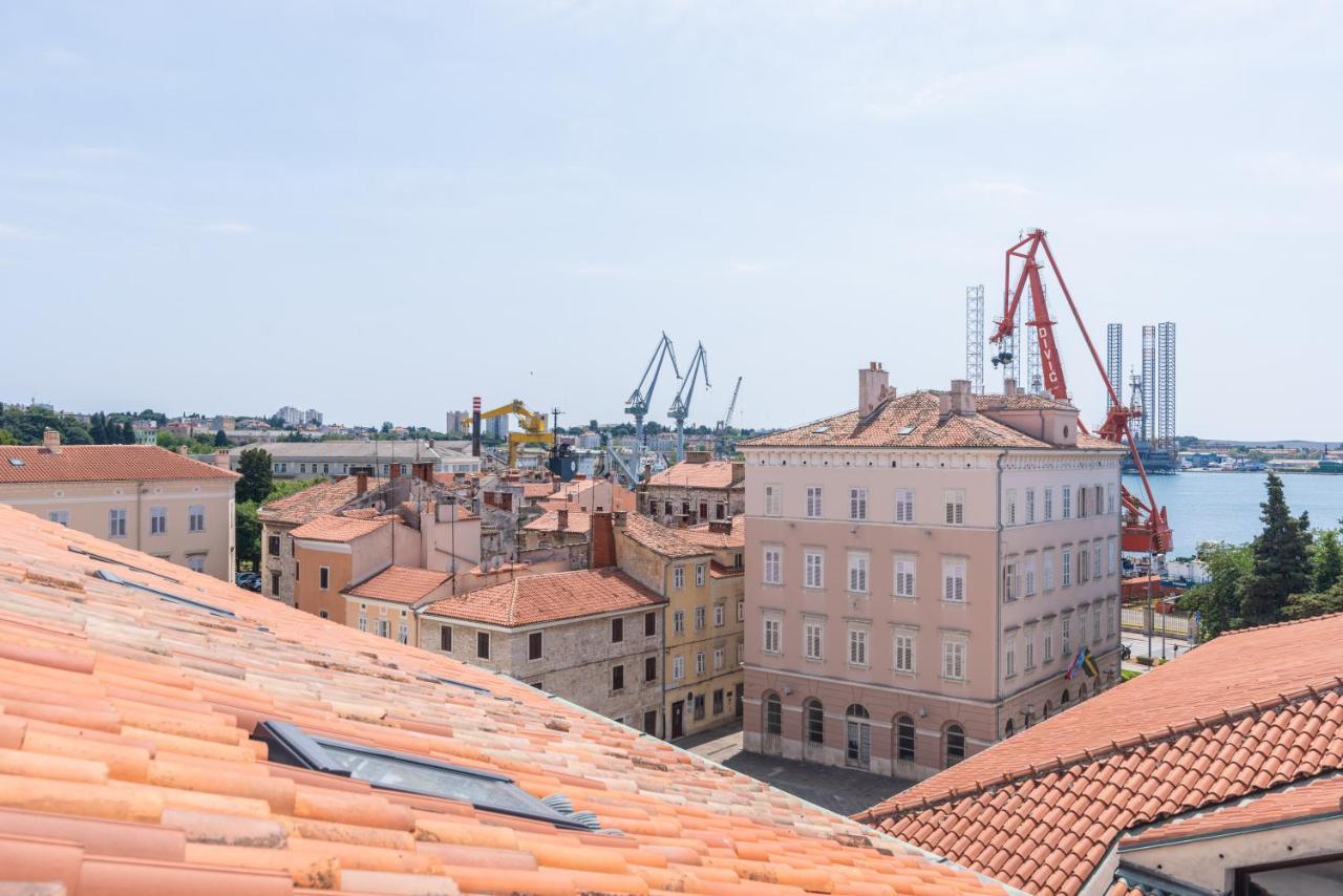 Diana'S Temple Suite Pula Exterior photo